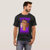 In October We Wear Purple Domestic Violence Awaren T-Shirt (Vorne ganz)