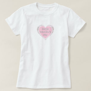 In Rosa und am Spitzen Valentinstag T-Shirt