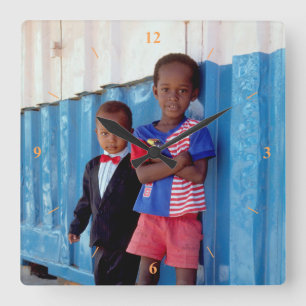 In Sansibar überzogen. Quadratische Wanduhr