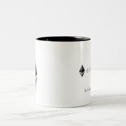 In Schlüssel vertrauen wir Ethereum Tasse (Mittel)