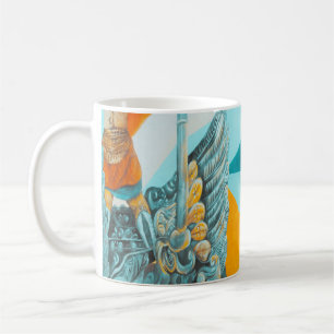 IN SCHWARZ JACKET STEHEND IN DER NÄHE DER FRAU IN KAFFEETASSE