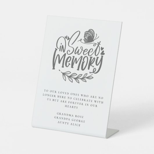 In Sweet Memory Elegante Script Memorial Hochzeit Sockelschild (Vorderseite)