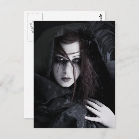 "In the Shadow"-Postkarte Postkarte (Vorne/Hinten)