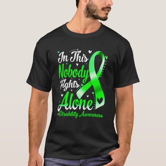 In This Family Nobody Fight Alone Disability Aware T-Shirt (Vorderseite)