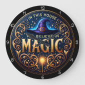 In This House We Believe Magic Große Wanduhr (Vorderseite)