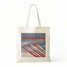 In Trump We Trust: Patriotische Flyover-Tasche