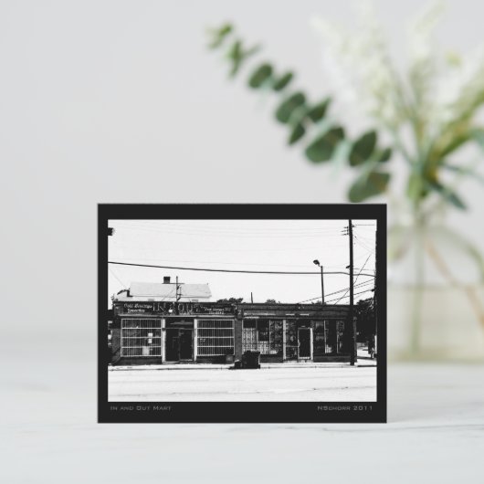 In und Out Mart Urban Street Szene Postkarte (Stehend Vorderseite)