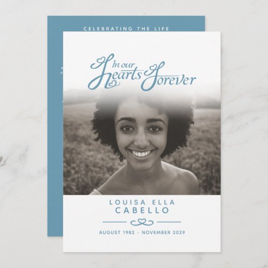 In unseren Herzen Begräbnisprogramm weiß und blau Programm (Vorne/Hinten)