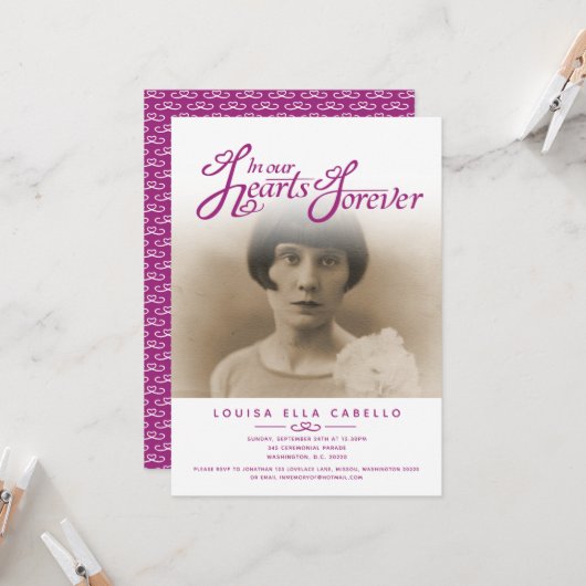 In unseren Herzen Foto Beerdigung weiß mauve lila Einladung (Vorderseite/Rückseite Beispiel)