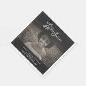 In unseren Herzen für immer Foto schwarze Beerdigu Serviette (Ecke)