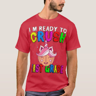 In Vorbereitung, um Kinder in der ersten Klasse zu T-Shirt