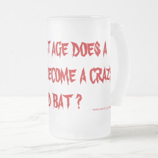 IN WELCHEM JAHR WIRD EIN VAMPIRE ZU EINER SCHÖNEN MATTGLAS BIERGLAS (VorderseiteRechts)