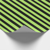 Inch-Wurm, grün und schwarz Streifen Geschenkpapier (Ecke)