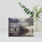 Indem sie für sie arbeiten postkarte (Stehend Vorderseite)