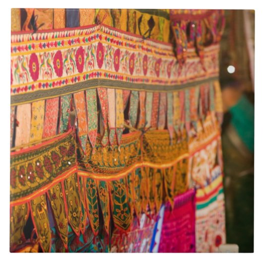 INDIA, Goa, Baga: Samstag Abend Market (NR) Fliese (Vorderseite)