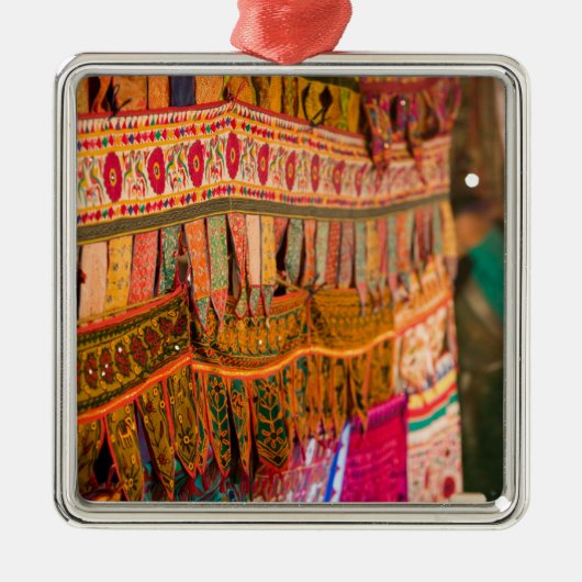 INDIA, Goa, Baga: Samstag Abend Market (NR) Silbernes Ornament (Vorne)