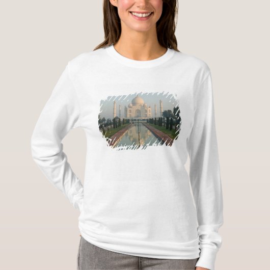 INDIA, Uttar Pradesh, Agra: Taj Mahal, Morgen T-Shirt (Vorderseite)