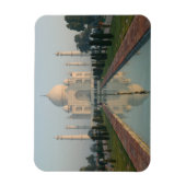 INDIA, Uttar Pradesh, Agra: Taj Mahal, Morgens Magnet (Vertikal)