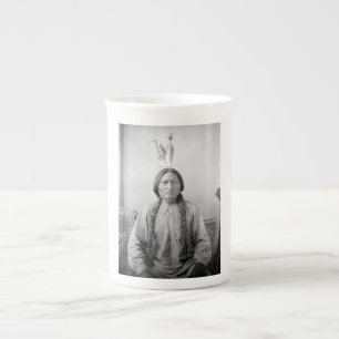 Indianisches Symbol: Lakota-Anführer Sitting Bull Porzellantasse