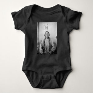 Indianisches Symbol: Lakota-Führer Sitting Bull Baby Strampler