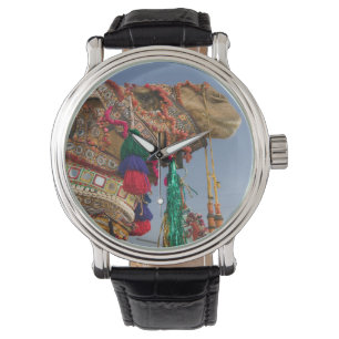 INDIEN, Rajasthan, Pushkar: PUSHKAR KAMELMESSEN, Armbanduhr