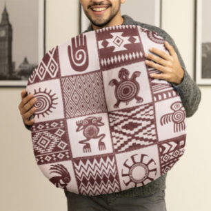 Indigene Amerikaner - Ethnologische Symbole braune Rundes Kissen