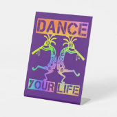 Indigene Amerikaner Kokopelli - Dance Your Life 4 Sockelschild (Vorderseite)