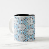 Indigene Winterblüte Zweifarbige Tasse (Vorderseite Links)