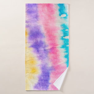 Indigo alte schmutzige Mauer. Dye Bohemisch. Gelbe Badehandtuch