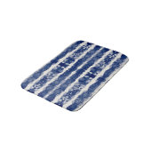 Indigo Art: Abstraktes Wasserfarbenkaos. Badematte (Schrägansicht)