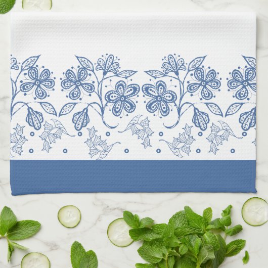 Indigo-Blau auf weißem BlumengrenzGeschirrtuch Geschirrtuch (Gefaltet)