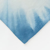 Indigo Blaues Shibori-Batikmuster Fleecedecke (Ecke)