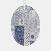 Indigo Blue Beige Floral Patchwork Ornament Aus Glas (Vorderseite links)