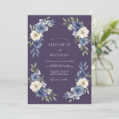 Indigo Blumenbogen-Hochzeit Einladung (Stehend Vorderseite)