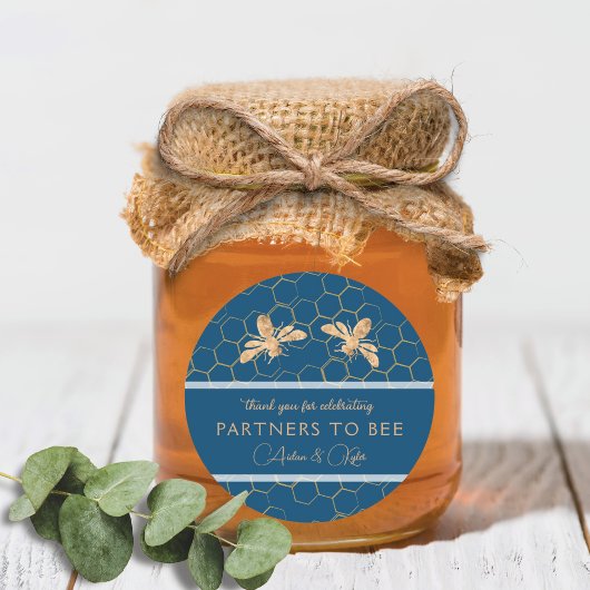 Indigo & Honeycomb Golden Bee Polterabend Runder Aufkleber