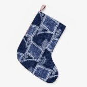 Indigo Patchwork: Texturierte Eleganz im Karomuste Kleiner Weihnachtsstrumpf (Vorderansicht (hängend))