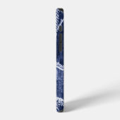 Indigo-Patchwork: Texturierte karierte Eleganz iPhone Hülle (Linke Seite)