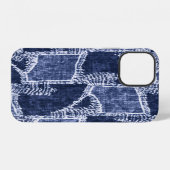 Indigo-Patchwork: Texturierte karierte Eleganz iPhone Hülle (Rückseite (Horizontal))