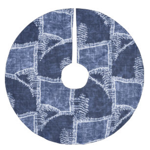 Indigo Patchwork: Texturierte Karo-Eleganz Polyester Weihnachtsbaumdecke