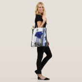 Indigo Swirl Prunkwinde Tasche (Am Model)