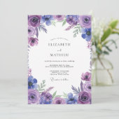 Indigo-Veilchen-Wildblumen-Hochzeit Einladung (Stehend Vorderseite)