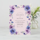 Indigo Violette Blütenhochzeit Einladung (Stehend Vorderseite)