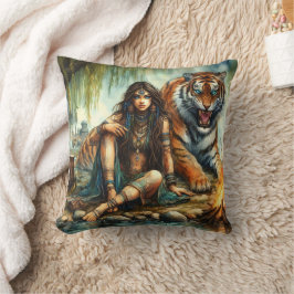 Indische Amerikanerin sitzt mit Tiger durch Wasser Kissen