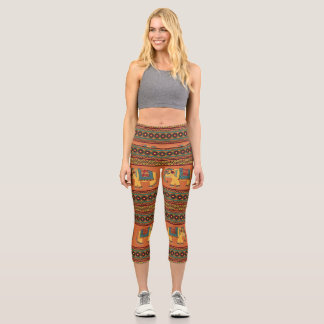 Indische Elefanten, Orange Traditional Seamless. Capri Leggings