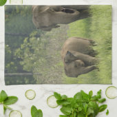 indische Elefantenfamilie Handtuch (Gefaltet)