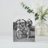 Indische Jungen, 1930er Postkarte (Stehend Vorderseite)