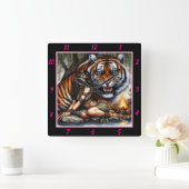 Indische Träume: Tigerstreifen Willow's Shade Quadratische Wanduhr (Zuhause)