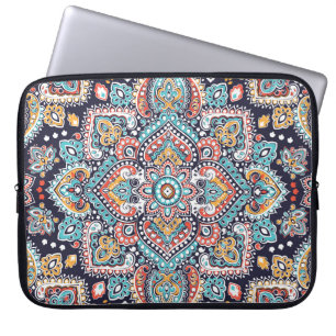 Indisches Paisley: Ethnisches Mandala-Muster Laptopschutzhülle