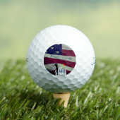 Individualisierbare Golfer's Gift Flag Patriotic Golfball (Insitu T-Shirt)
