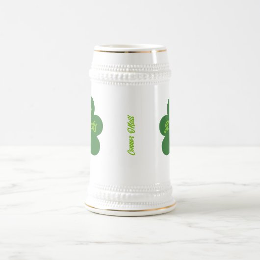 Individualisierbares St. Patrick's Day Kleeblatt Bierglas (Mittel)